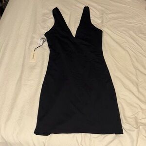 Babaton Black V neck Dress